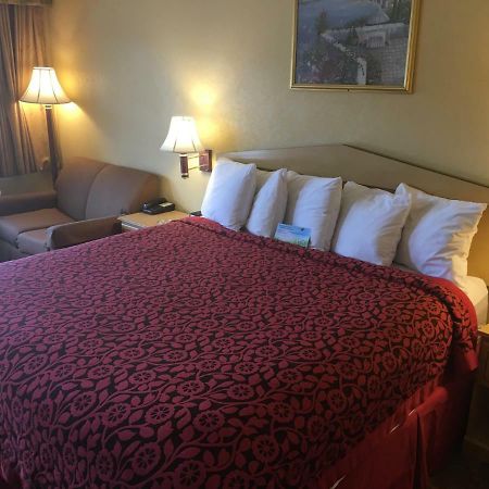Days Inn By Wyndham Yazoo City Esterno foto