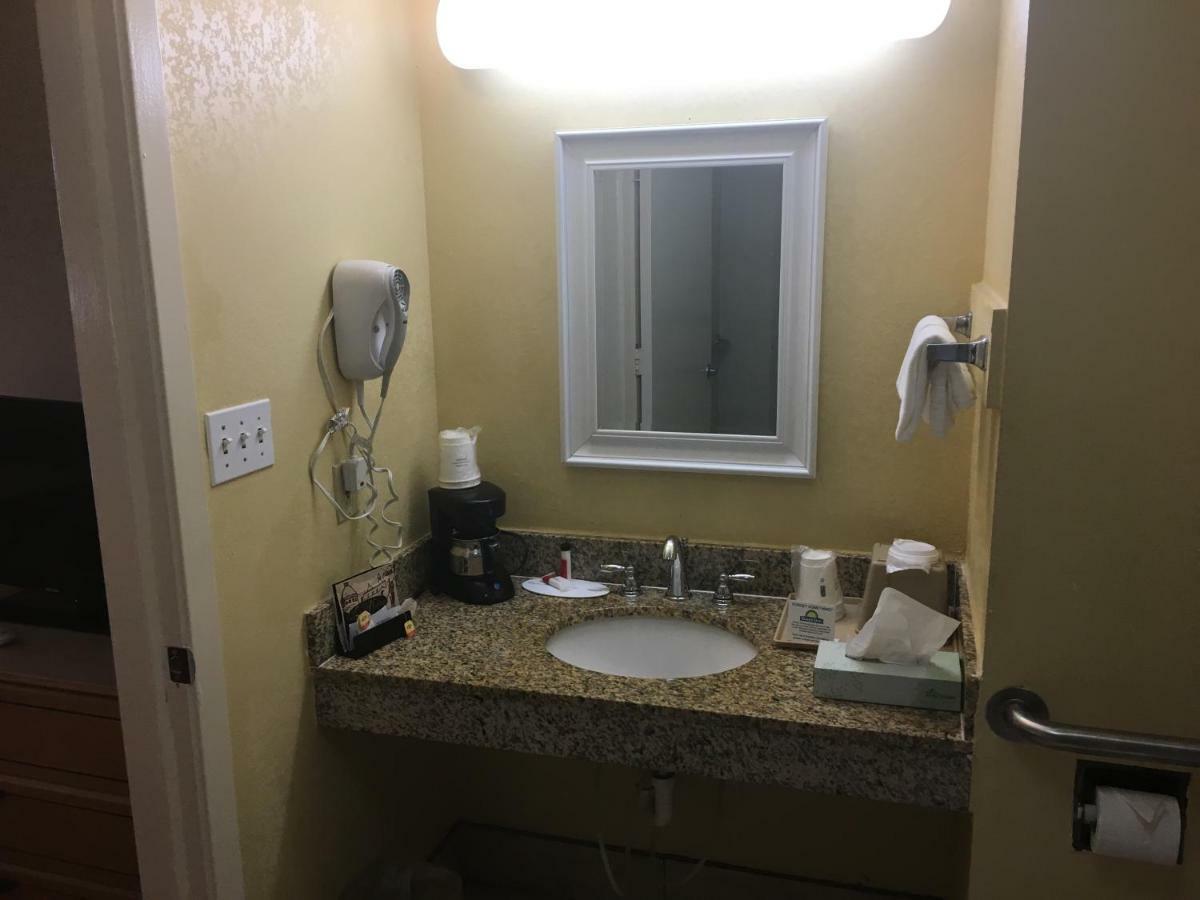 Days Inn By Wyndham Yazoo City Esterno foto