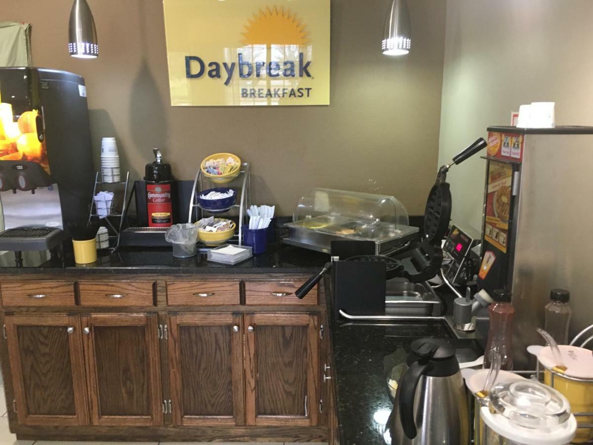Days Inn By Wyndham Yazoo City Esterno foto